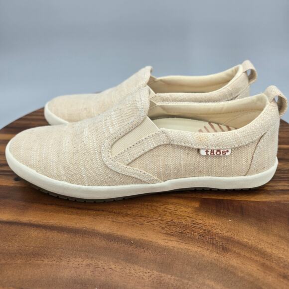 Taos Dandy Shoes Women's 7 Natural Low Top Slip On Casual Comfort Sneakers - Picture 3 of 8